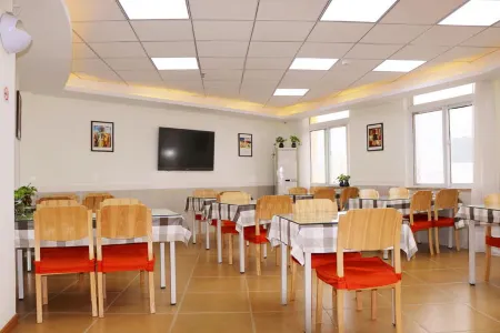 Homeinn Hotel (Suzhou Jinhai Avenue No. 2 High School) Отели рядом с достопримечательностью «Anhui Suzhou Technician College»