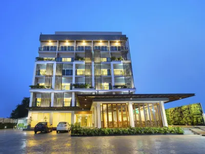 V Hotel Ubon Ratchathani Отели в г. 