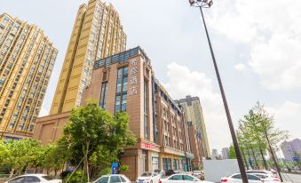 Xana Hotelle (Chengdu East Railway Station West Square) - Housity