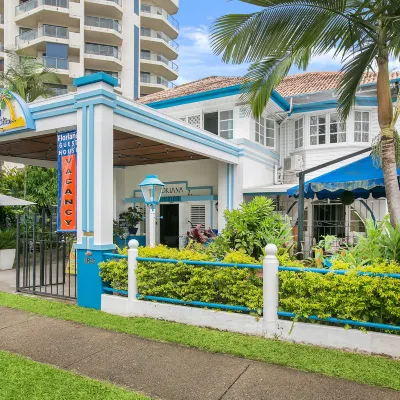 Floriana Boutique Hotel Hotels near Cairns Rainforest Dome