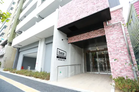 The Base Sakai Higashi Apartment Hotel Отели рядом с достопримечательностью «Sakai Plaza of Rikyu and Akiko»