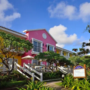 Chateau Beach Resort Отели рядом с достопримечательностью «Пляж Кэньтин»