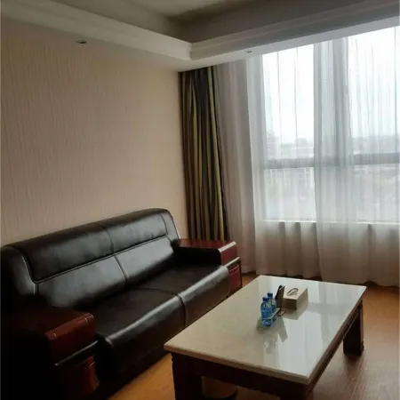 Vienna 3 Best Hotel (Jingzhou Zhuhe Town)