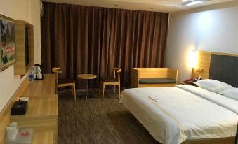 Xiongfu Business Hotel (Yulin Yufu Road Store)