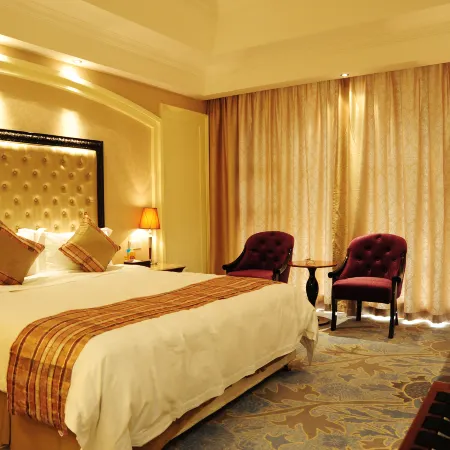 Royal Holiday Hotel