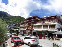 德钦藏乡大酒店