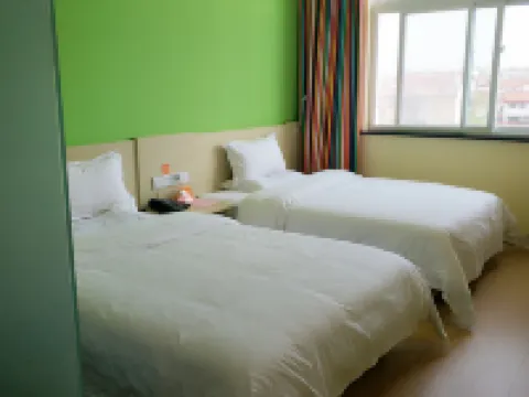 7Days Inn Chain Hotel (Hanzhong Yang County Heping Road) Hotels in Yang County