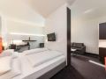 select-hotel-berlin-the-wall
