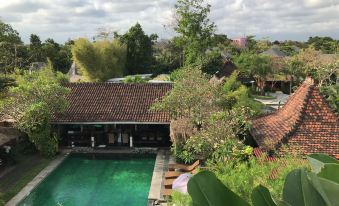 Aqua Octaviana Bali Villa