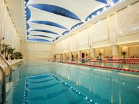 天津滨海一号酒店 - 室内游泳池