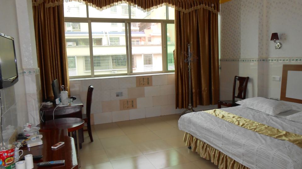 Yuxing Hostel