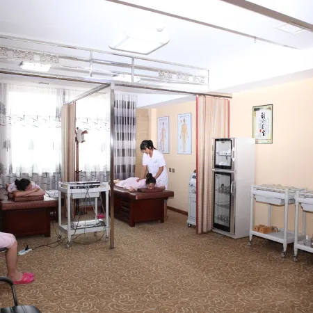 Tianxing Hot Spring Business Hotel