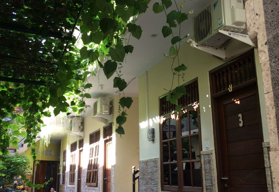 아스타 하우스 정원 전망