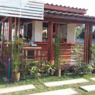 สวรรคโลก ทูที รีสอร์ท Hotel Exterior