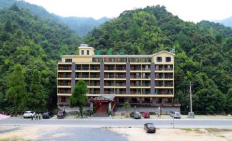 Leshanshui Holiday Hotel