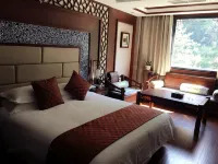 Tingquan Shanzhuang Hotel Hôtels à : Jingning