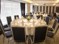 Metropark Hotel Mongkok Hotels near MTR Olympic Metro Station