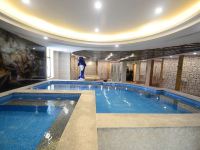 吐鲁番葡晶国际酒店 - 室内游泳池