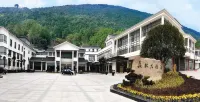 Woods Hotel Hotel in zona Yushan Scenic Area
