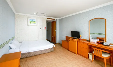 Royal Hotel Jeju Отели в г. Чеджу