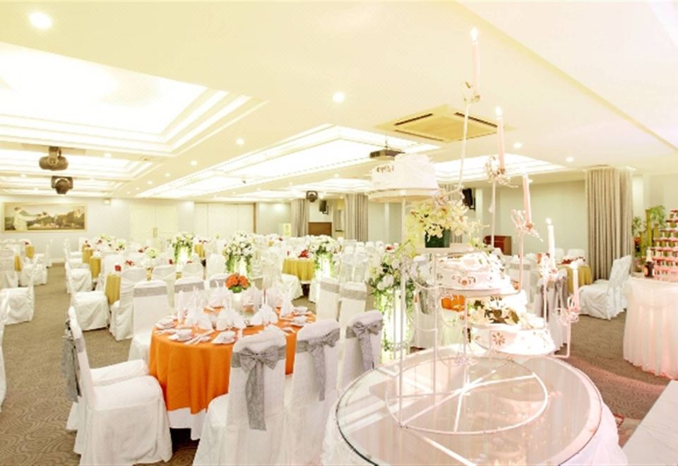 2. 동 칸 호텔 호..