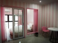窝窝主题公寓(滁州现代城店) - 舒适一室一厅套房