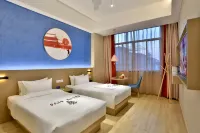 Young Hotel (Yiwu Fotang Ancient Town Old Street) - bar