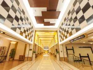 Zhaoqing Senlan Yunhai Hotel