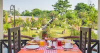 Center Park Resort Hotel di Sauraha