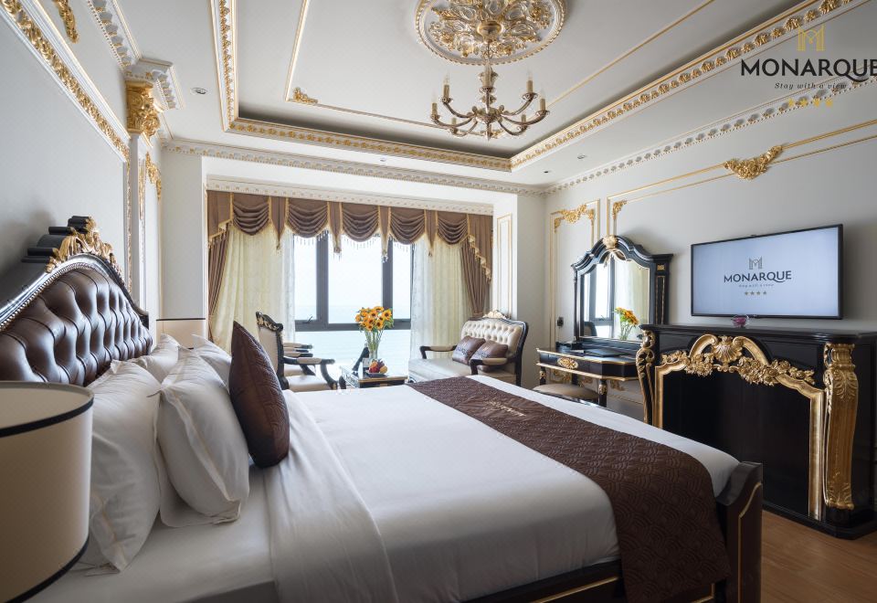 Monarque Hotel DanangOver view