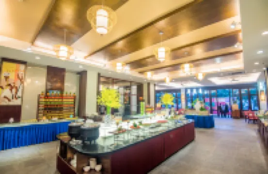 West Coast Resort Hotels in Chengmai