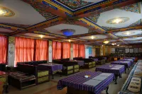 Dingri Everest Snow Leopard Inn - Inns