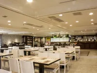 Cambridge Tainan Hotel Hotels near North District