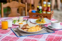 Bayview Resort Phi Phi Island - Beach Front Resort - breakfast