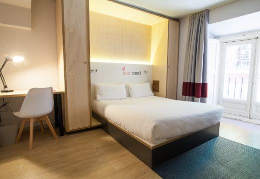 TOC 호스텔의 활기찬 라운지