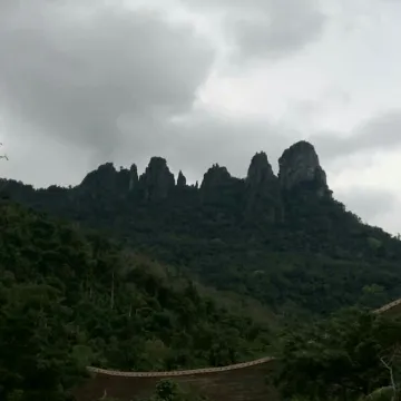 Baoting Seven Immortals Family Hotel