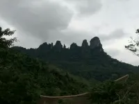 Baoting Seven Immortals Family Hotel