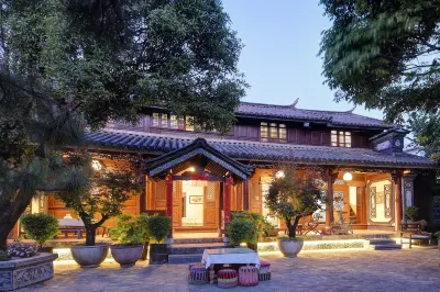 Heqing Chushan Xiaozhu B&B Hotel dekat Baicao Zhiling