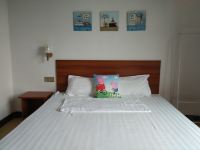 防城港海豚湾度假旅馆 - 舒适大床房