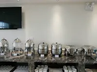 GELI Hotel (Ulanhot Steel Plant Xinqiao West Street) - breakfast