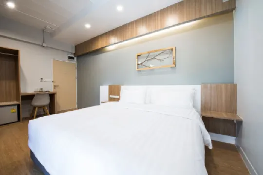 Shade House - Bitec Bangna Отели рядом с достопримечательностью «Бангкокский международный торговый и выставочный комплекс»