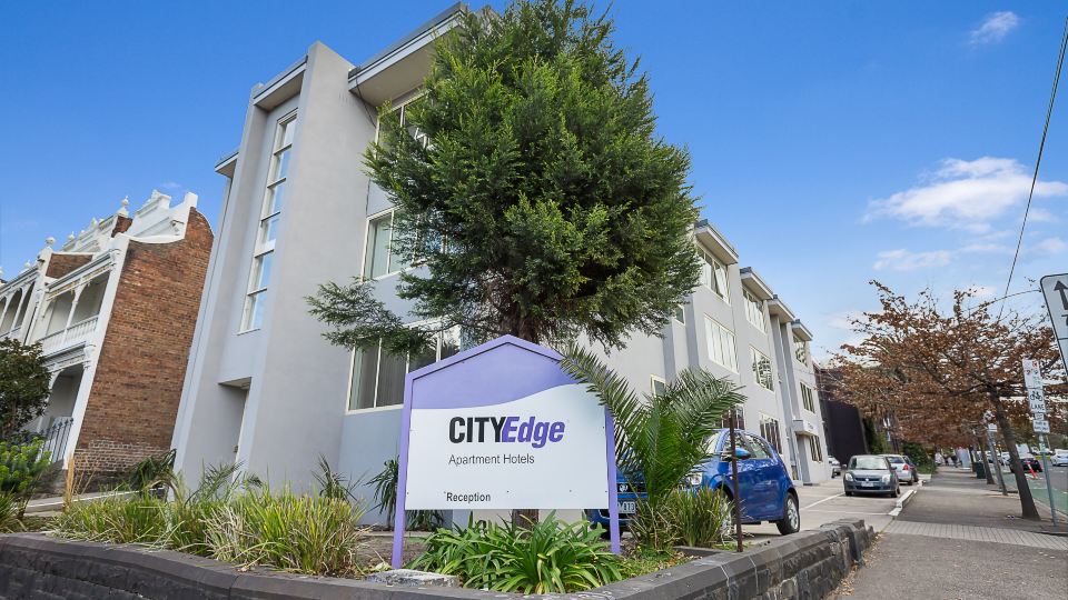 City Edge East Melbourne Apartment Hotel