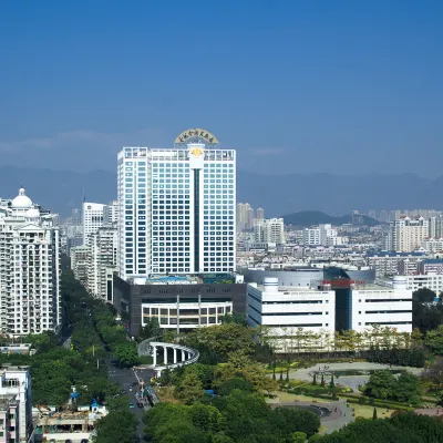إمبارك جراند هوتل فوتشو Hotels near محطة سكة حديد فوتشو