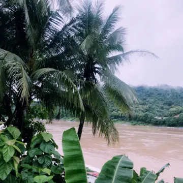 Ancient Luangprabang Hotel Отели рядом с достопримечательностью «Ват Сенсоухарам»