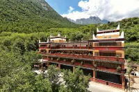 Jiaju Sanjiemei Hostel