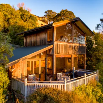 Hideaway Haven Bed and Breakfast - Housity