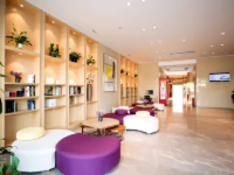 Lavande Hotel (Jingshan Coach Center Bus Terminal) Hotels in Jingshan