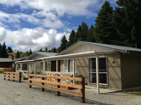 Lakes Edge Holiday Park Отели в г. озеро Текапо