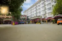 Fengtianjiudian Hotel in zona Wuzhou Agriculture School Xindu Campus