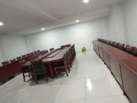 Pai Hotel (Ji County Xincheng) - 2-Star